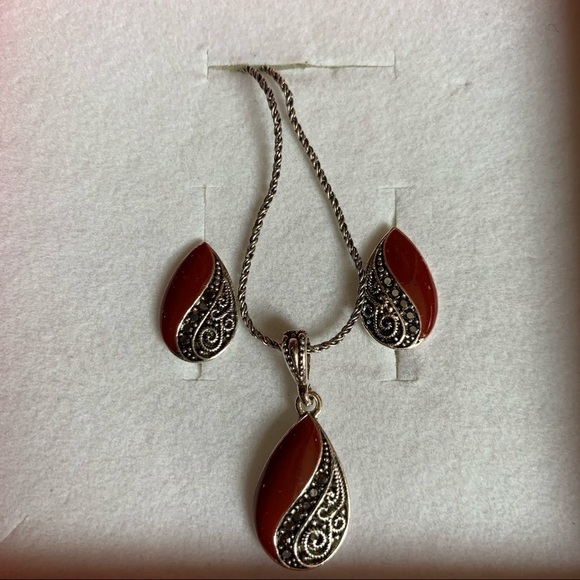 NIB Sterling Silver Pendant Chain + Matching Earrings - Picture 2 of 8
